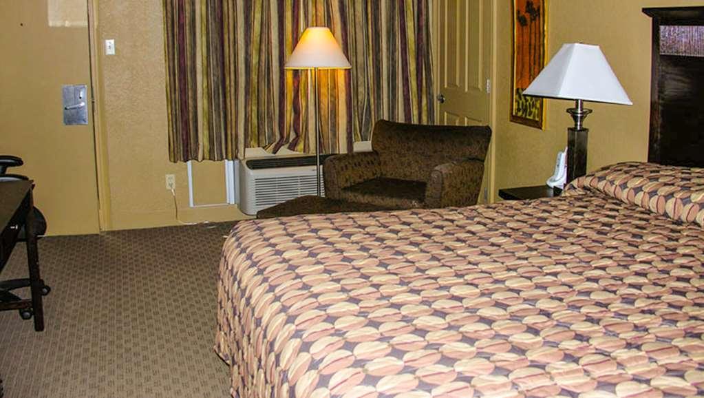Fortune Inn & Suites Newport Zimmer foto
